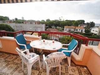 Apartamento con vistas y muy bien ubicado